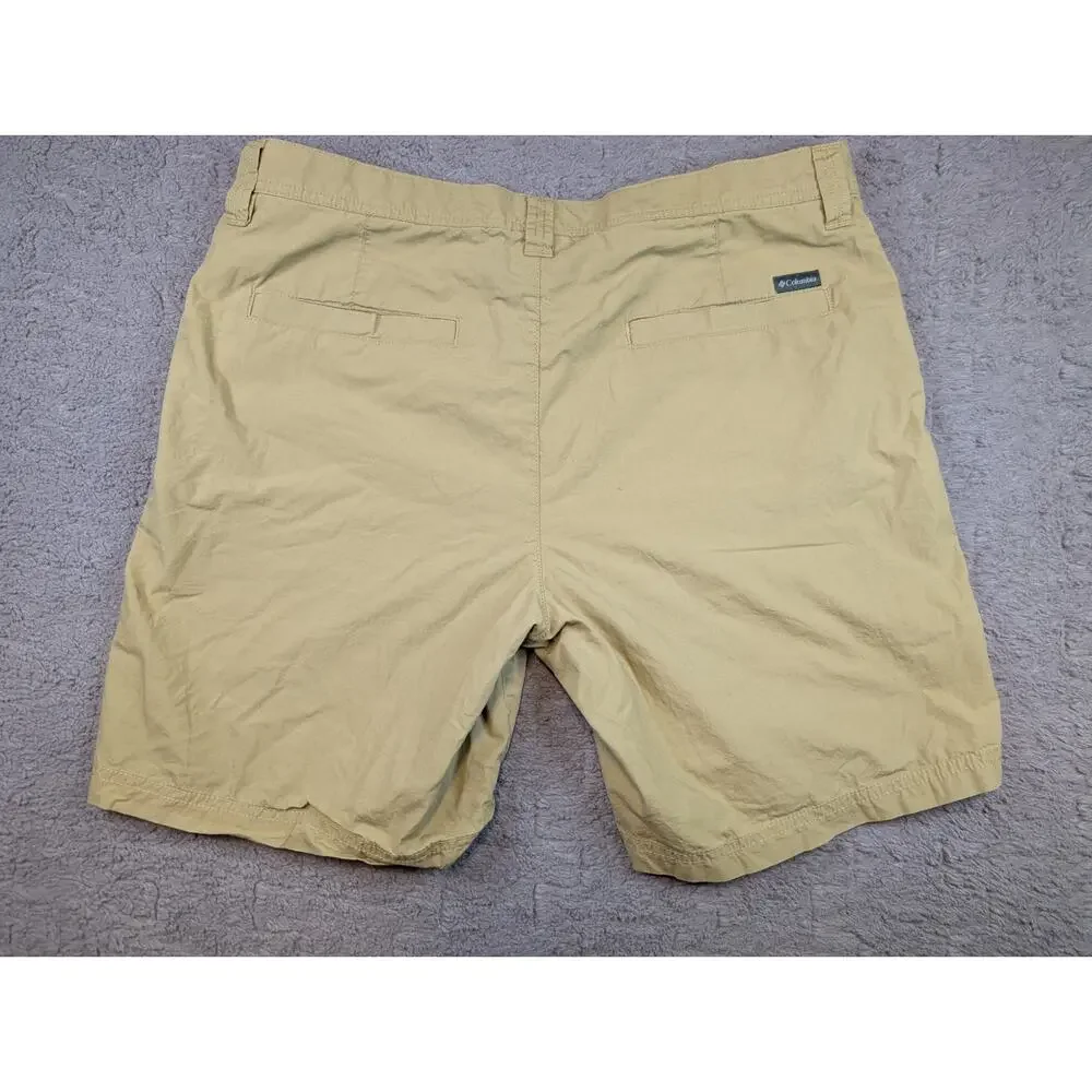 Men's Columbia Khaki Chino Shorts - 34/8